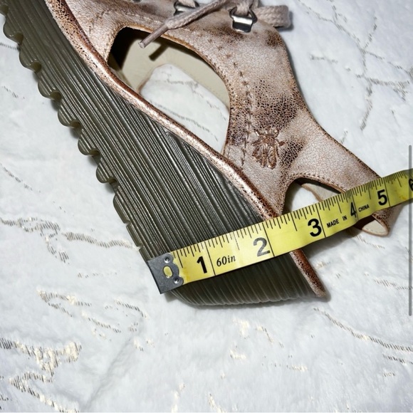 Fly London YIfa Luna Metallic Suede Lace Up Wedge Sandals Size EU 39 Us 8-8.5 - Picture 5 of 10